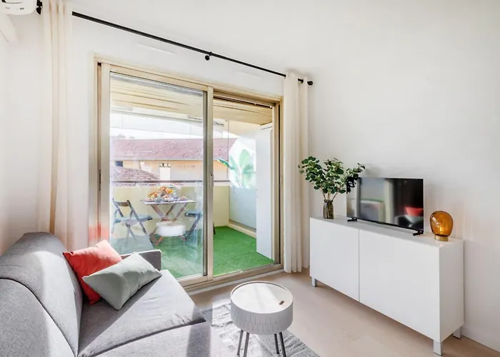 Le Cocon - Centre - Terrace - Ac - Cosy Апартаменты *